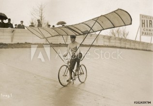 Bild på Manpowered Project 1922 Date 8218